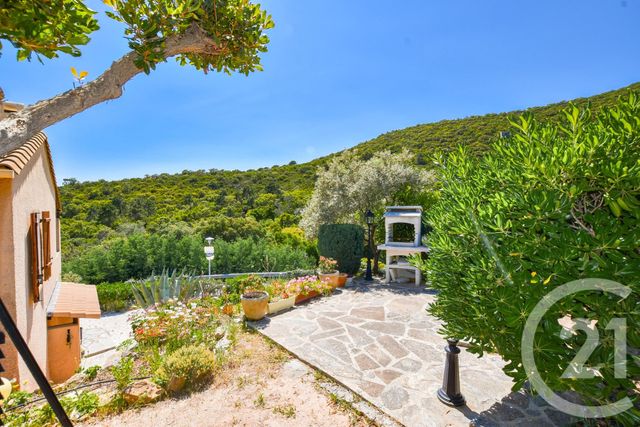 Afficher la photo en grand maison à vendre - 4 pièces - 105.0 m2 - LA CROIX VALMER - 83 - PROVENCE-ALPES-COTE-D-AZUR - Century 21 Bianchi Transactions