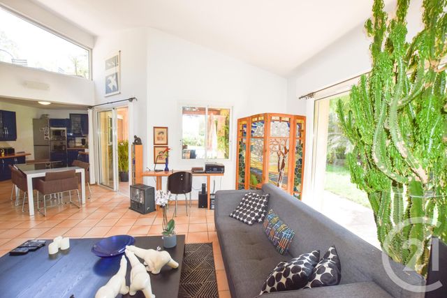 maison à vendre - 6 pièces - 180.0 m2 - LA CROIX VALMER - 83 - PROVENCE-ALPES-COTE-D-AZUR - Century 21 Bianchi Transactions maison à vendre - 6 pièces - 180.0 m2 - LA CROIX VALMER - 83 - PROVENCE-ALPES-COTE-D-AZUR - Century 21 Bianchi Transactions
