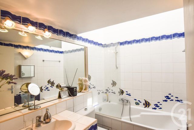 maison à vendre - 6 pièces - 180.0 m2 - LA CROIX VALMER - 83 - PROVENCE-ALPES-COTE-D-AZUR - Century 21 Bianchi Transactions maison à vendre - 6 pièces - 180.0 m2 - LA CROIX VALMER - 83 - PROVENCE-ALPES-COTE-D-AZUR - Century 21 Bianchi Transactions
