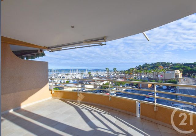 Afficher la photo en grand Appartement F5 à vendre - 5 pièces - 97.0 m2 - CAVALAIRE SUR MER - 83 - PROVENCE-ALPES-COTE-D-AZUR - Century 21 Bianchi Transactions