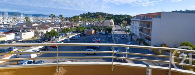 Afficher la photo en grand Appartement F5 à vendre - 5 pièces - 97.0 m2 - CAVALAIRE SUR MER - 83 - PROVENCE-ALPES-COTE-D-AZUR - Century 21 Bianchi Transactions