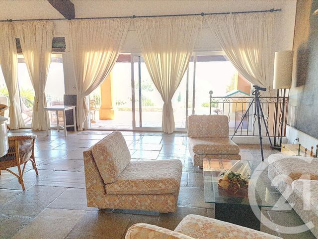 Afficher la photo en grand maison à vendre - 9 pièces - 270.0 m2 - CAVALAIRE SUR MER - 83 - PROVENCE-ALPES-COTE-D-AZUR - Century 21 Bianchi Transactions