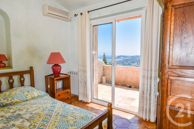 Afficher la photo en grand maison à vendre - 6 pièces - 195.0 m2 - CAVALAIRE SUR MER - 83 - PROVENCE-ALPES-COTE-D-AZUR - Century 21 Bianchi Transactions