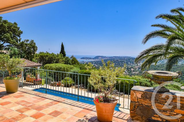Afficher la photo en grand maison à vendre - 6 pièces - 195.0 m2 - CAVALAIRE SUR MER - 83 - PROVENCE-ALPES-COTE-D-AZUR - Century 21 Bianchi Transactions