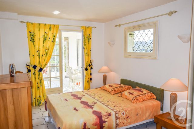 Afficher la photo en grand maison à vendre - 10 pièces - 280.0 m2 - LA CROIX VALMER - 83 - PROVENCE-ALPES-COTE-D-AZUR - Century 21 Bianchi Transactions