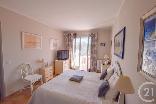 maison à vendre - 7 pièces - 250.0 m2 - CAVALAIRE SUR MER - 83 - PROVENCE-ALPES-COTE-D-AZUR - Century 21 Bianchi Transactions maison à vendre - 7 pièces - 250.0 m2 - CAVALAIRE SUR MER - 83 - PROVENCE-ALPES-COTE-D-AZUR - Century 21 Bianchi Transactions