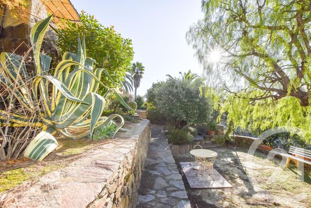 maison à vendre - 5 pièces - 165.0 m2 - CAVALAIRE SUR MER - 83 - PROVENCE-ALPES-COTE-D-AZUR - Century 21 Bianchi Transactions maison à vendre - 5 pièces - 165.0 m2 - CAVALAIRE SUR MER - 83 - PROVENCE-ALPES-COTE-D-AZUR - Century 21 Bianchi Transactions