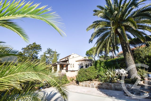 maison à vendre - 5 pièces - 165.0 m2 - CAVALAIRE SUR MER - 83 - PROVENCE-ALPES-COTE-D-AZUR - Century 21 Bianchi Transactions maison à vendre - 5 pièces - 165.0 m2 - CAVALAIRE SUR MER - 83 - PROVENCE-ALPES-COTE-D-AZUR - Century 21 Bianchi Transactions