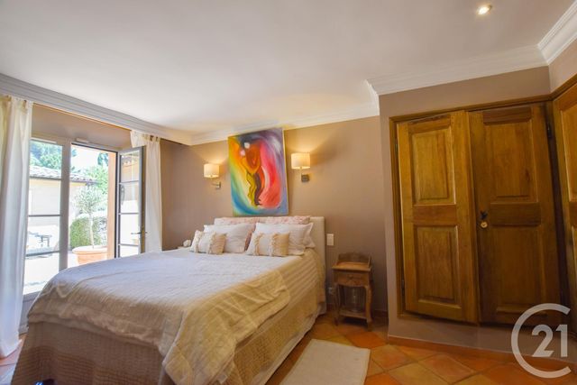Afficher la photo en grand maison à vendre - 10 pièces - 250.0 m2 - LA CROIX VALMER - 83 - PROVENCE-ALPES-COTE-D-AZUR - Century 21 Bianchi Transactions