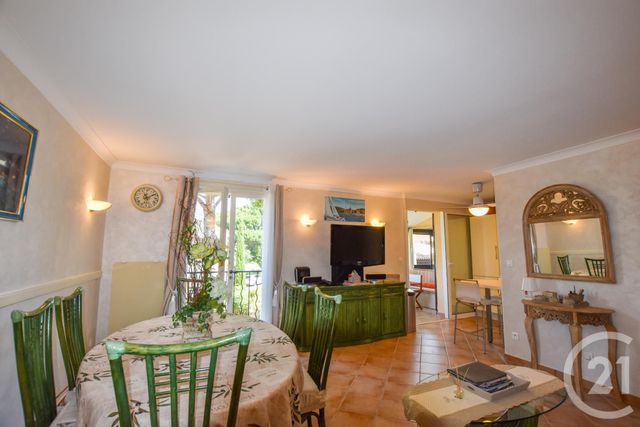 Afficher la photo en grand Appartement T2 à vendre - 2 pièces - 49.0 m2 - CAVALAIRE SUR MER - 83 - PROVENCE-ALPES-COTE-D-AZUR - Century 21 Bianchi Transactions