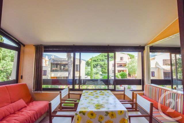 Afficher la photo en grand Appartement T2 à vendre - 2 pièces - 49.0 m2 - CAVALAIRE SUR MER - 83 - PROVENCE-ALPES-COTE-D-AZUR - Century 21 Bianchi Transactions