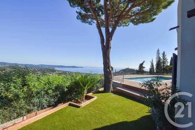 Afficher la photo en grand maison à vendre - 6 pièces - 180.0 m2 - CAVALAIRE SUR MER - 83 - PROVENCE-ALPES-COTE-D-AZUR - Century 21 Bianchi Transactions
