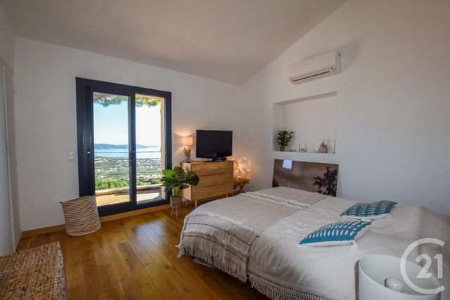 Afficher la photo en grand maison à vendre - 6 pièces - 180.0 m2 - CAVALAIRE SUR MER - 83 - PROVENCE-ALPES-COTE-D-AZUR - Century 21 Bianchi Transactions