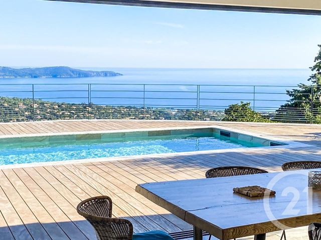 Afficher la photo en grand maison à vendre - 6 pièces - 180.0 m2 - CAVALAIRE SUR MER - 83 - PROVENCE-ALPES-COTE-D-AZUR - Century 21 Bianchi Transactions