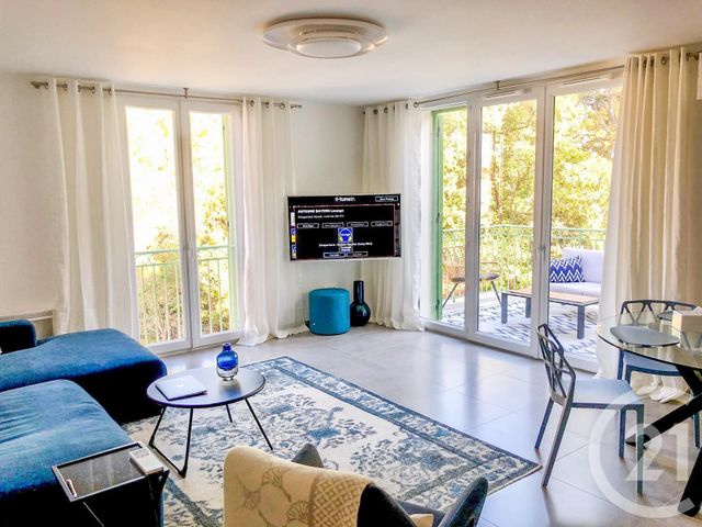 Afficher la photo en grand Appartement T3 à vendre - 3 pièces - 71.0 m2 - CAVALAIRE SUR MER - 83 - PROVENCE-ALPES-COTE-D-AZUR - Century 21 Bianchi Transactions