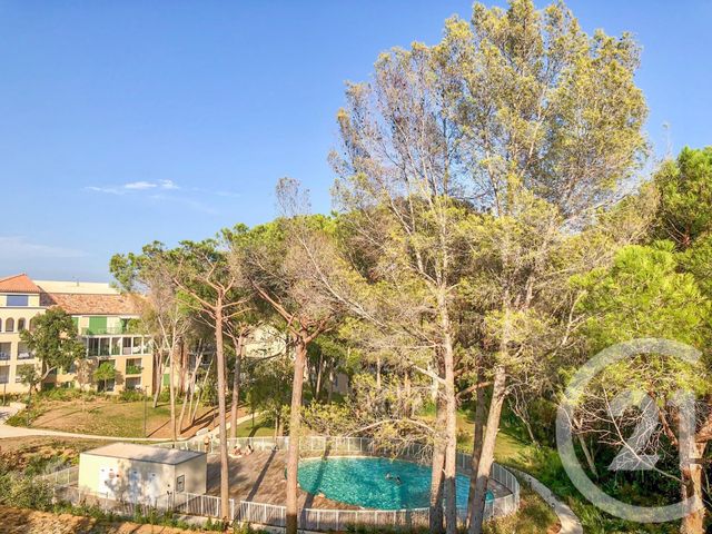 Afficher la photo en grand Appartement T3 à vendre - 3 pièces - 71.0 m2 - CAVALAIRE SUR MER - 83 - PROVENCE-ALPES-COTE-D-AZUR - Century 21 Bianchi Transactions