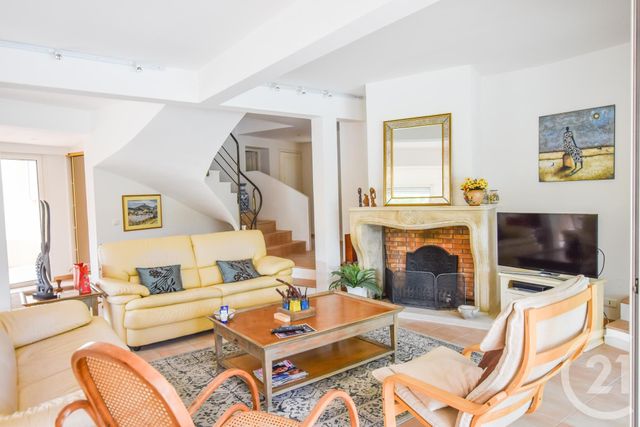 Afficher la photo en grand maison à vendre - 7 pièces - 182.0 m2 - LA CROIX VALMER - 83 - PROVENCE-ALPES-COTE-D-AZUR - Century 21 Bianchi Transactions