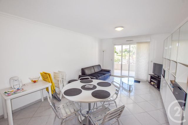 Appartement T2 à vendre - 2 pièces - 42.0 m2 - CAVALAIRE SUR MER - 83 - PROVENCE-ALPES-COTE-D-AZUR - Century 21 Bianchi Transactions Appartement T2 à vendre - 2 pièces - 42.0 m2 - CAVALAIRE SUR MER - 83 - PROVENCE-ALPES-COTE-D-AZUR - Century 21 Bianchi Transactions