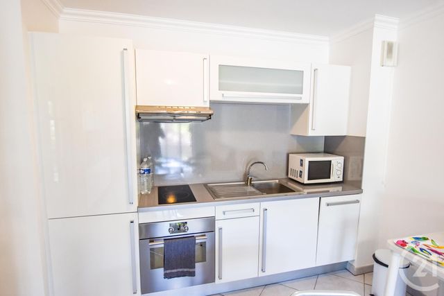 Appartement T2 à vendre - 2 pièces - 42.0 m2 - CAVALAIRE SUR MER - 83 - PROVENCE-ALPES-COTE-D-AZUR - Century 21 Bianchi Transactions Appartement T2 à vendre - 2 pièces - 42.0 m2 - CAVALAIRE SUR MER - 83 - PROVENCE-ALPES-COTE-D-AZUR - Century 21 Bianchi Transactions