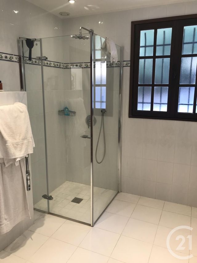 maison à vendre - 5 pièces - 150.0 m2 - CAVALAIRE SUR MER - 83 - PROVENCE-ALPES-COTE-D-AZUR - Century 21 Bianchi Transactions maison à vendre - 5 pièces - 150.0 m2 - CAVALAIRE SUR MER - 83 - PROVENCE-ALPES-COTE-D-AZUR - Century 21 Bianchi Transactions