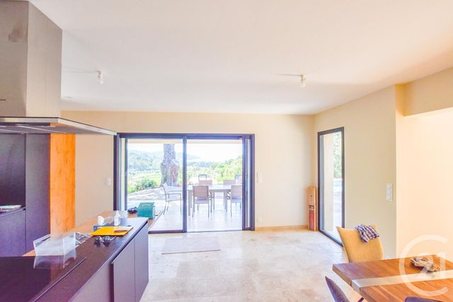 Afficher la photo en grand maison à vendre - 5 pièces - 200.0 m2 - LA CROIX VALMER - 83 - PROVENCE-ALPES-COTE-D-AZUR - Century 21 Bianchi Transactions