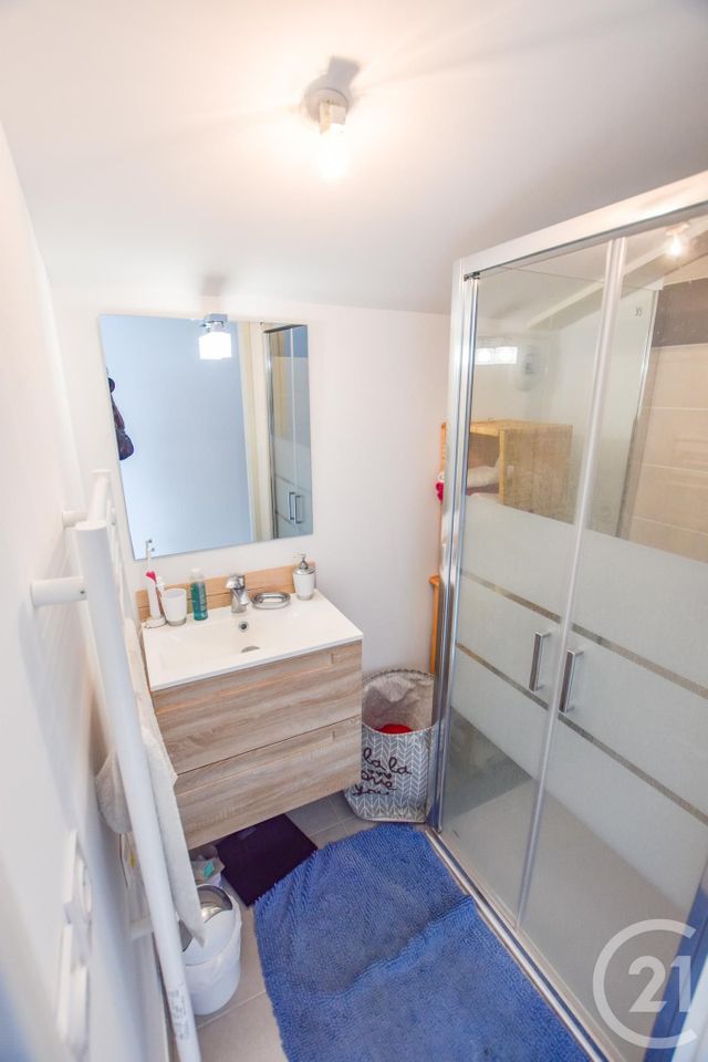 Afficher la photo en grand Appartement T3 à vendre - 3 pièces - 70.0 m2 - CAVALAIRE SUR MER - 83 - PROVENCE-ALPES-COTE-D-AZUR - Century 21 Bianchi Transactions