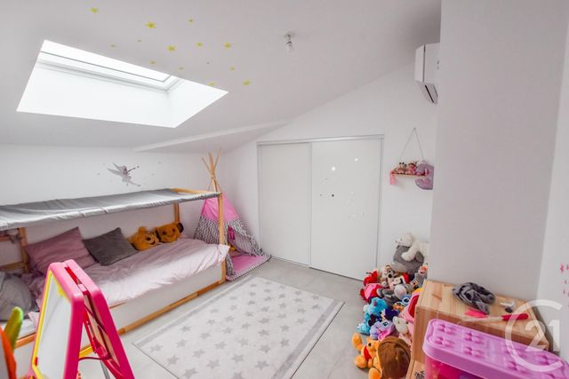 Afficher la photo en grand Appartement T3 à vendre - 3 pièces - 70.0 m2 - CAVALAIRE SUR MER - 83 - PROVENCE-ALPES-COTE-D-AZUR - Century 21 Bianchi Transactions