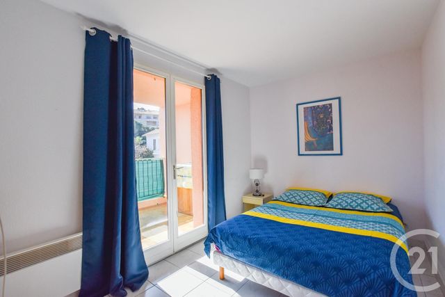 Afficher la photo en grand appartement à vendre - 3 pièces - 37.0 m2 - CAVALAIRE SUR MER - 83 - PROVENCE-ALPES-COTE-D-AZUR - Century 21 Bianchi Transactions