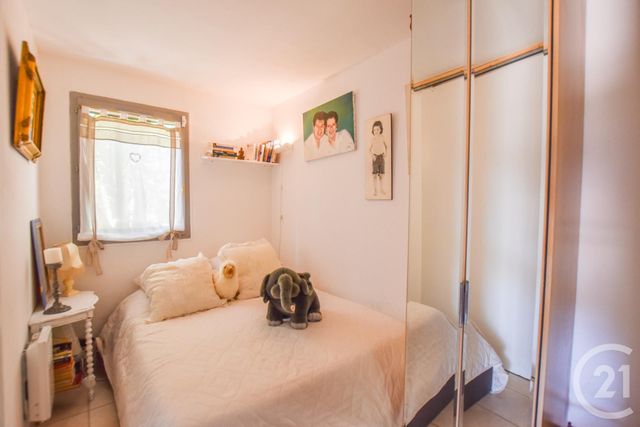 Afficher la photo en grand Appartement T3 à vendre - 3 pièces - 57.0 m2 - CAVALAIRE SUR MER - 83 - PROVENCE-ALPES-COTE-D-AZUR - Century 21 Bianchi Transactions