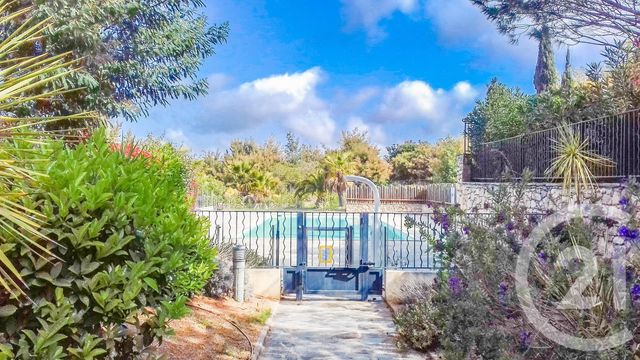 Afficher la photo en grand Appartement F3 à vendre - 3 pièces - 52.0 m2 - LA CROIX VALMER - 83 - PROVENCE-ALPES-COTE-D-AZUR - Century 21 Bianchi Transactions