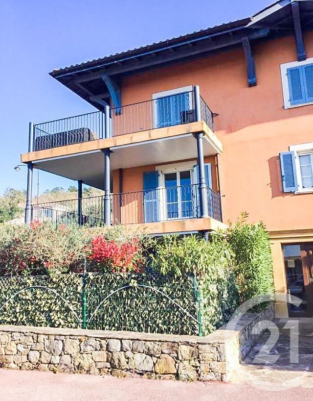 Afficher la photo en grand Appartement F3 à vendre - 3 pièces - 52.0 m2 - LA CROIX VALMER - 83 - PROVENCE-ALPES-COTE-D-AZUR - Century 21 Bianchi Transactions