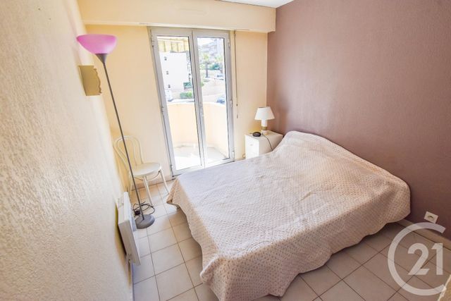 Afficher la photo en grand Appartement T2 à vendre - 2 pièces - 38.0 m2 - CAVALAIRE SUR MER - 83 - PROVENCE-ALPES-COTE-D-AZUR - Century 21 Bianchi Transactions