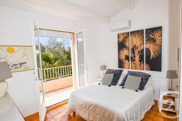 Afficher la photo en grand maison à vendre - 6 pièces - 229.0 m2 - LA CROIX VALMER - 83 - PROVENCE-ALPES-COTE-D-AZUR - Century 21 Bianchi Transactions