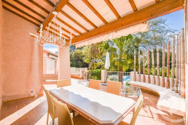 Afficher la photo en grand maison à vendre - 6 pièces - 229.0 m2 - LA CROIX VALMER - 83 - PROVENCE-ALPES-COTE-D-AZUR - Century 21 Bianchi Transactions