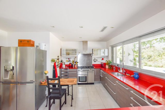 Afficher la photo en grand maison à vendre - 5 pièces - 180.0 m2 - LA CROIX VALMER - 83 - PROVENCE-ALPES-COTE-D-AZUR - Century 21 Bianchi Transactions
