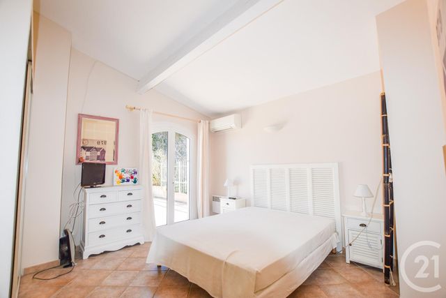 maison à vendre - 6 pièces - 190.0 m2 - CAVALAIRE SUR MER - 83 - PROVENCE-ALPES-COTE-D-AZUR - Century 21 Bianchi Transactions maison à vendre - 6 pièces - 190.0 m2 - CAVALAIRE SUR MER - 83 - PROVENCE-ALPES-COTE-D-AZUR - Century 21 Bianchi Transactions
