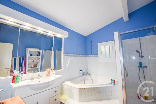 maison à vendre - 6 pièces - 190.0 m2 - CAVALAIRE SUR MER - 83 - PROVENCE-ALPES-COTE-D-AZUR - Century 21 Bianchi Transactions maison à vendre - 6 pièces - 190.0 m2 - CAVALAIRE SUR MER - 83 - PROVENCE-ALPES-COTE-D-AZUR - Century 21 Bianchi Transactions