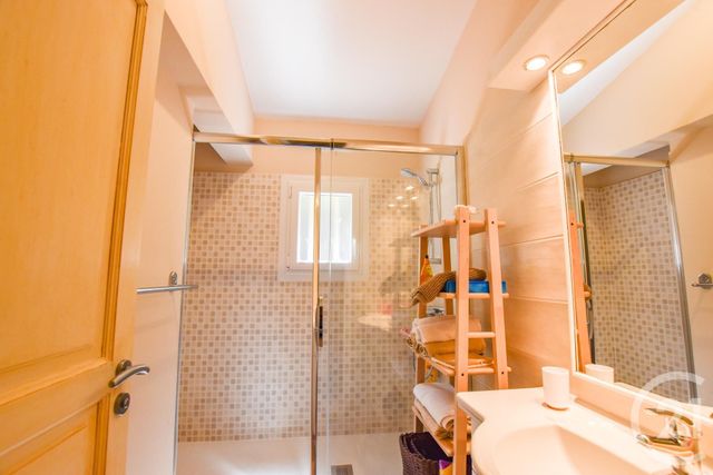 maison à vendre - 6 pièces - 190.0 m2 - CAVALAIRE SUR MER - 83 - PROVENCE-ALPES-COTE-D-AZUR - Century 21 Bianchi Transactions maison à vendre - 6 pièces - 190.0 m2 - CAVALAIRE SUR MER - 83 - PROVENCE-ALPES-COTE-D-AZUR - Century 21 Bianchi Transactions
