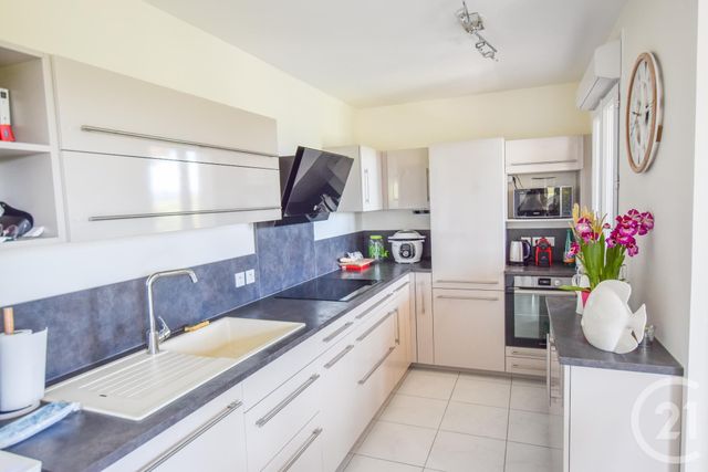 Appartement T3 à vendre - 3 pièces - 62.0 m2 - LA CROIX VALMER - 83 - PROVENCE-ALPES-COTE-D-AZUR - Century 21 Bianchi Transactions Appartement T3 à vendre - 3 pièces - 62.0 m2 - LA CROIX VALMER - 83 - PROVENCE-ALPES-COTE-D-AZUR - Century 21 Bianchi Transactions
