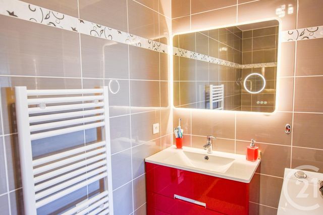 Appartement T3 à vendre - 3 pièces - 62.0 m2 - LA CROIX VALMER - 83 - PROVENCE-ALPES-COTE-D-AZUR - Century 21 Bianchi Transactions Appartement T3 à vendre - 3 pièces - 62.0 m2 - LA CROIX VALMER - 83 - PROVENCE-ALPES-COTE-D-AZUR - Century 21 Bianchi Transactions