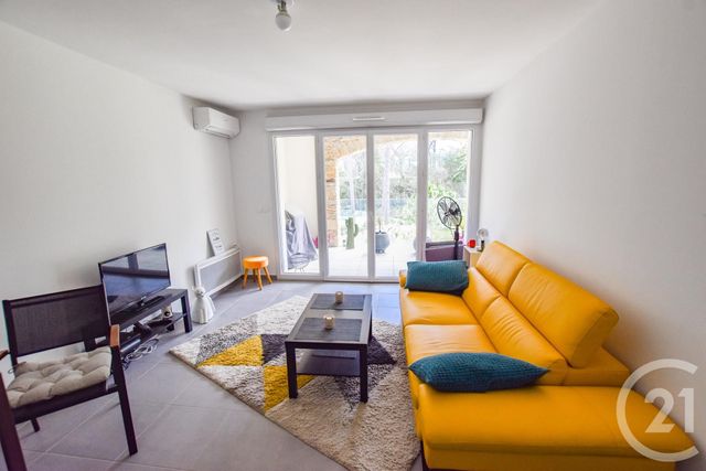 Appartement T2 à vendre - 2 pièces - 48.0 m2 - CAVALAIRE SUR MER - 83 - PROVENCE-ALPES-COTE-D-AZUR - Century 21 Bianchi Transactions Appartement T2 à vendre - 2 pièces - 48.0 m2 - CAVALAIRE SUR MER - 83 - PROVENCE-ALPES-COTE-D-AZUR - Century 21 Bianchi Transactions