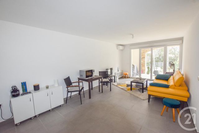 Appartement T2 à vendre - 2 pièces - 48.0 m2 - CAVALAIRE SUR MER - 83 - PROVENCE-ALPES-COTE-D-AZUR - Century 21 Bianchi Transactions Appartement T2 à vendre - 2 pièces - 48.0 m2 - CAVALAIRE SUR MER - 83 - PROVENCE-ALPES-COTE-D-AZUR - Century 21 Bianchi Transactions