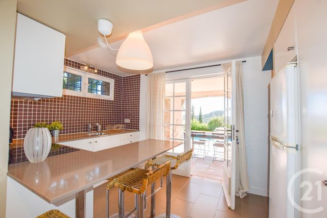 maison à vendre - 7 pièces - 180.0 m2 - CAVALAIRE SUR MER - 83 - PROVENCE-ALPES-COTE-D-AZUR - Century 21 Bianchi Transactions maison à vendre - 7 pièces - 180.0 m2 - CAVALAIRE SUR MER - 83 - PROVENCE-ALPES-COTE-D-AZUR - Century 21 Bianchi Transactions