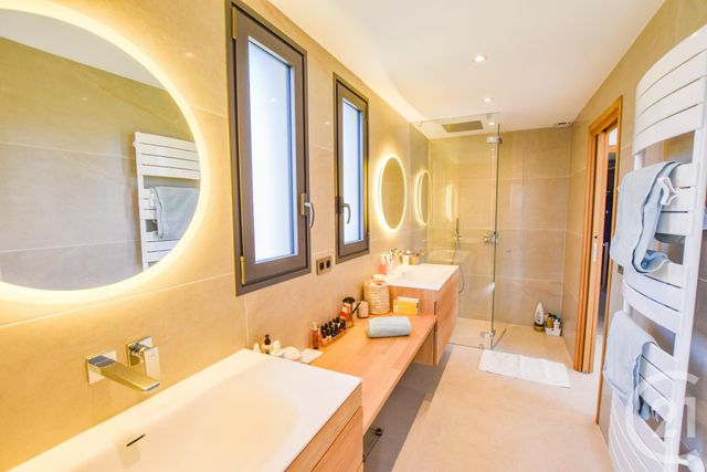 maison à vendre - 6 pièces - 300.0 m2 - LA CROIX VALMER - 83 - PROVENCE-ALPES-COTE-D-AZUR - Century 21 Bianchi Transactions maison à vendre - 6 pièces - 300.0 m2 - LA CROIX VALMER - 83 - PROVENCE-ALPES-COTE-D-AZUR - Century 21 Bianchi Transactions
