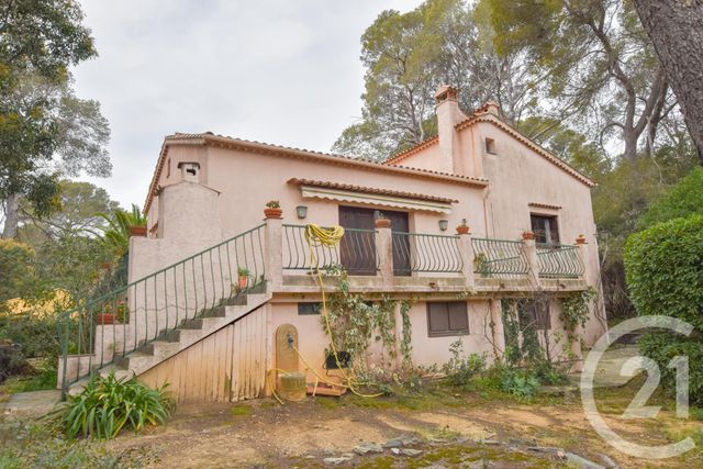 maison à vendre - 5 pièces - 150.0 m2 - CAVALAIRE SUR MER - 83 - PROVENCE-ALPES-COTE-D-AZUR - Century 21 Bianchi Transactions maison à vendre - 5 pièces - 150.0 m2 - CAVALAIRE SUR MER - 83 - PROVENCE-ALPES-COTE-D-AZUR - Century 21 Bianchi Transactions