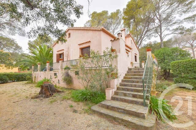 maison à vendre - 5 pièces - 150.0 m2 - CAVALAIRE SUR MER - 83 - PROVENCE-ALPES-COTE-D-AZUR - Century 21 Bianchi Transactions maison à vendre - 5 pièces - 150.0 m2 - CAVALAIRE SUR MER - 83 - PROVENCE-ALPES-COTE-D-AZUR - Century 21 Bianchi Transactions