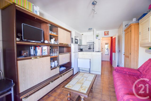 Studio Cabine à vendre - 1 pièce - 23.0 m2 - CAVALAIRE SUR MER - 83 - PROVENCE-ALPES-COTE-D-AZUR - Century 21 Bianchi Transactions Studio Cabine à vendre - 1 pièce - 23.0 m2 - CAVALAIRE SUR MER - 83 - PROVENCE-ALPES-COTE-D-AZUR - Century 21 Bianchi Transactions
