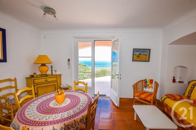 maison à vendre - 6 pièces - 250.0 m2 - CAVALAIRE SUR MER - 83 - PROVENCE-ALPES-COTE-D-AZUR - Century 21 Bianchi Transactions maison à vendre - 6 pièces - 250.0 m2 - CAVALAIRE SUR MER - 83 - PROVENCE-ALPES-COTE-D-AZUR - Century 21 Bianchi Transactions