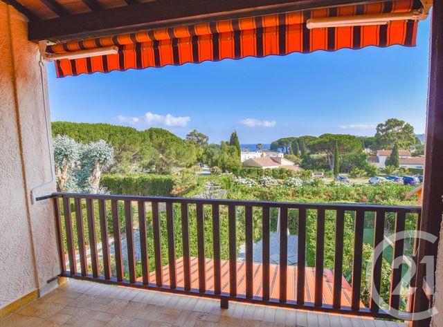 Afficher la photo en grand Appartement T3 à vendre - 3 pièces - 56.0 m2 - CAVALAIRE SUR MER - 83 - PROVENCE-ALPES-COTE-D-AZUR - Century 21 Bianchi Transactions