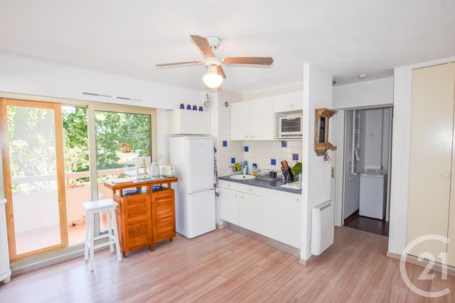 Afficher la photo en grand Appartement F2 à vendre - 2 pièces - 22.7 m2 - CAVALAIRE SUR MER - 83 - PROVENCE-ALPES-COTE-D-AZUR - Century 21 Bianchi Transactions